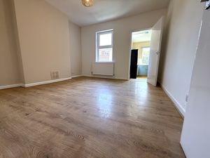 Lounge- click for photo gallery